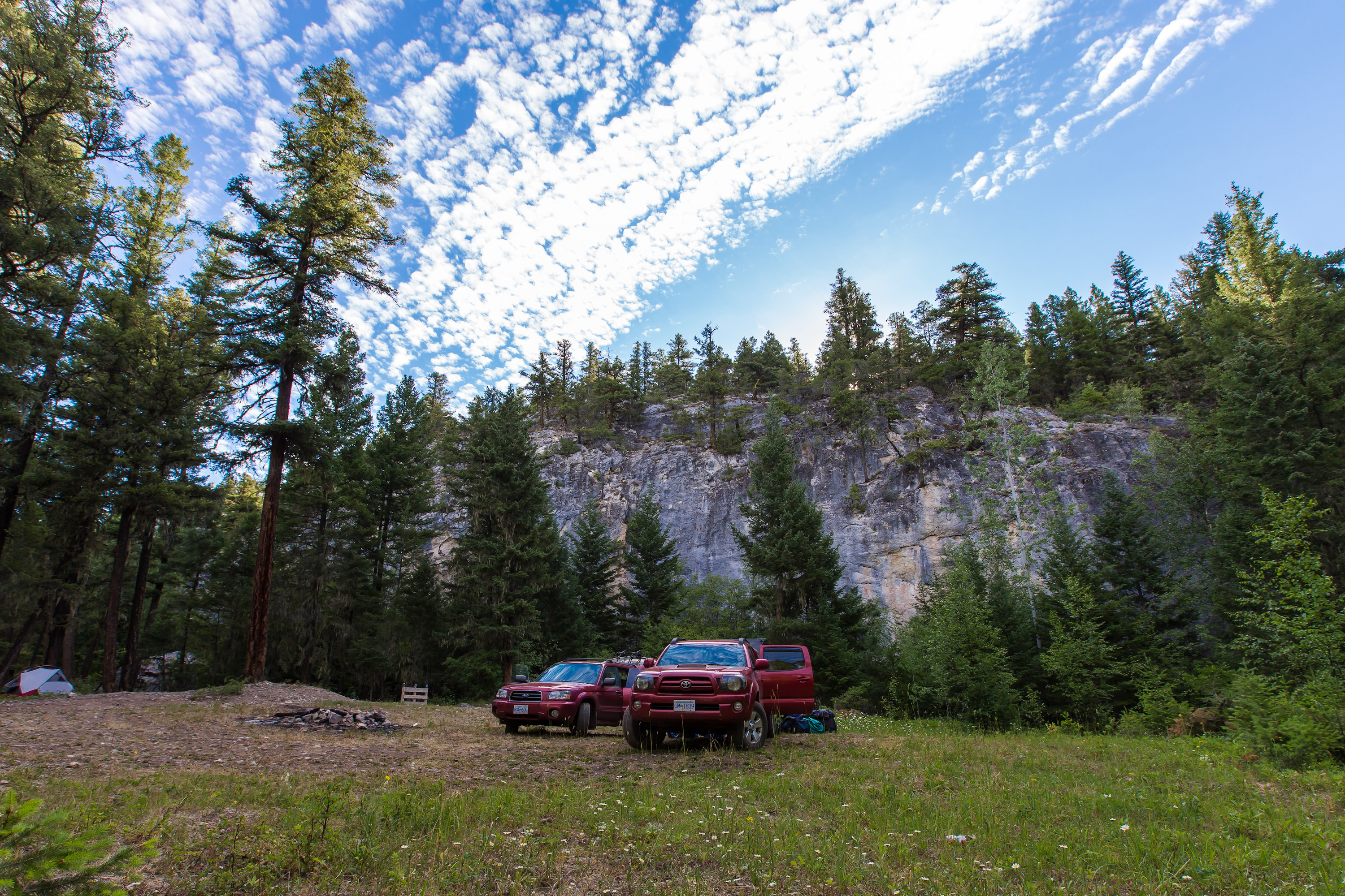 Image C: Parking area. Obsession Wall behind the cars.  //  Photo Credit: Conor Sproull